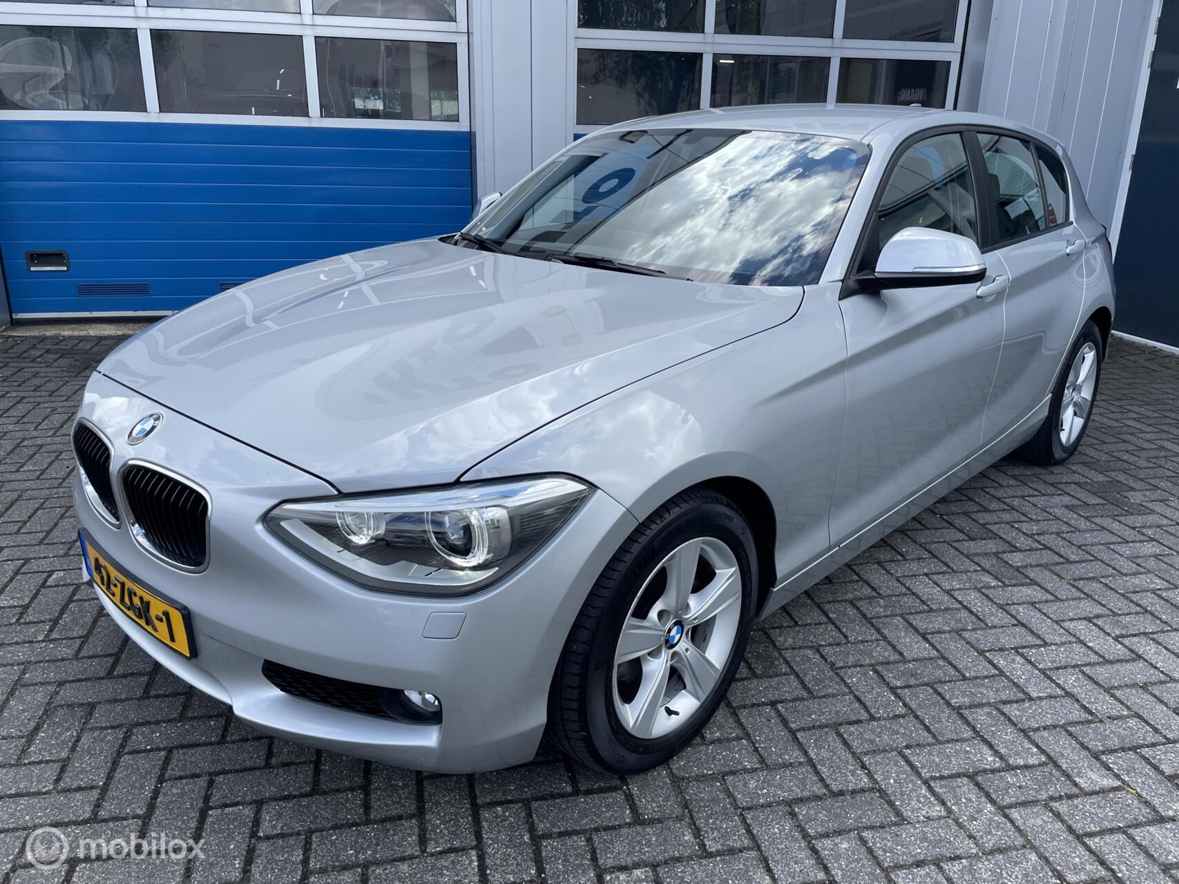 BMW 1er Reihe 116i Upgrade Edition 2012 - voorkant