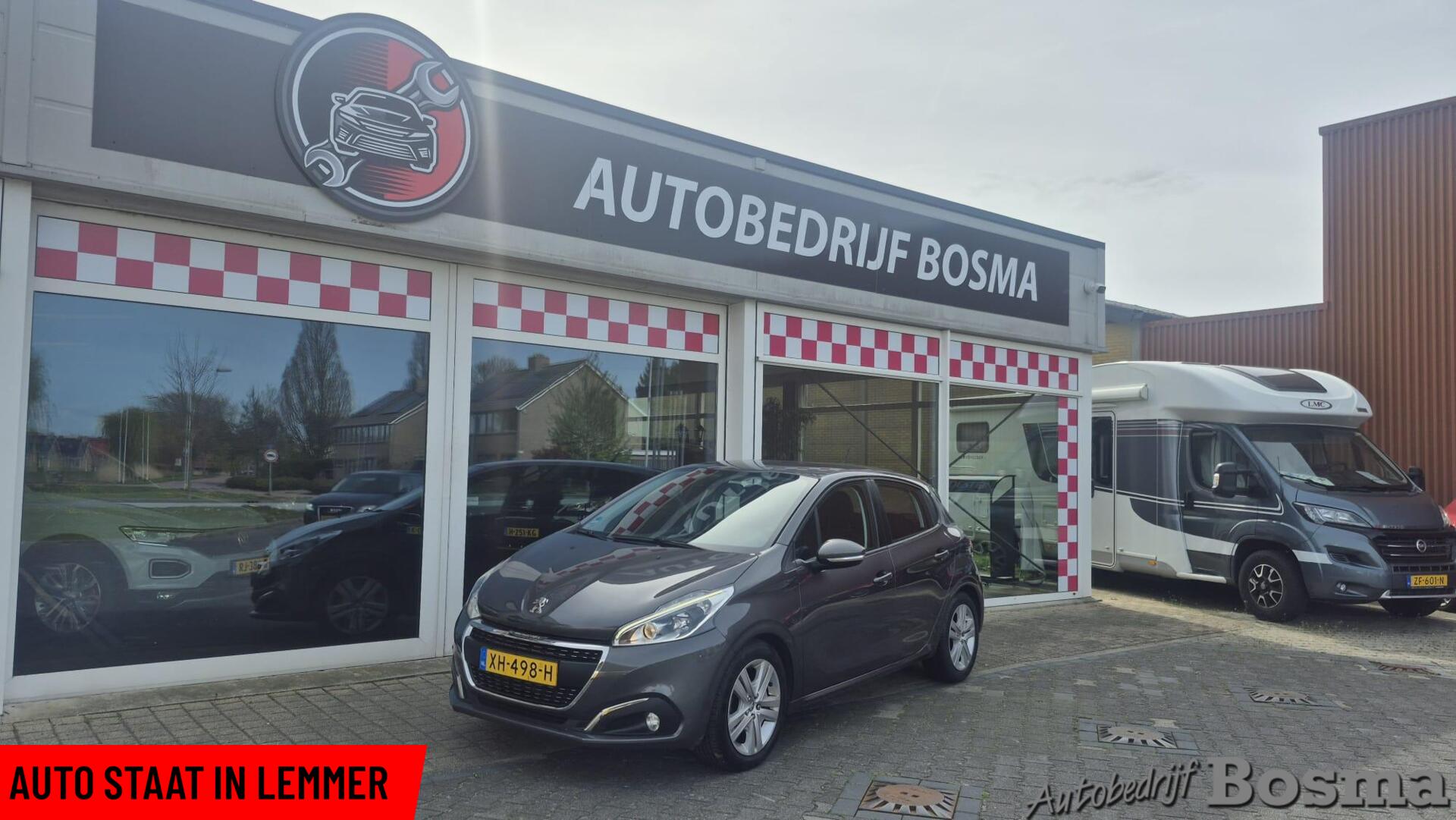 Peugeot 208 1.2 PureTech Signature 2019 - voorkant