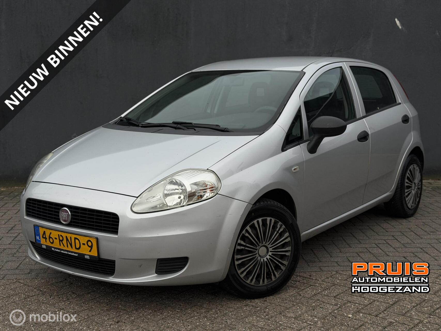 Fiat Fiat Punto 1.3 M-Jet 5D -AIRCO- *INRUIL MOGELIJK* 2011 - voorkant