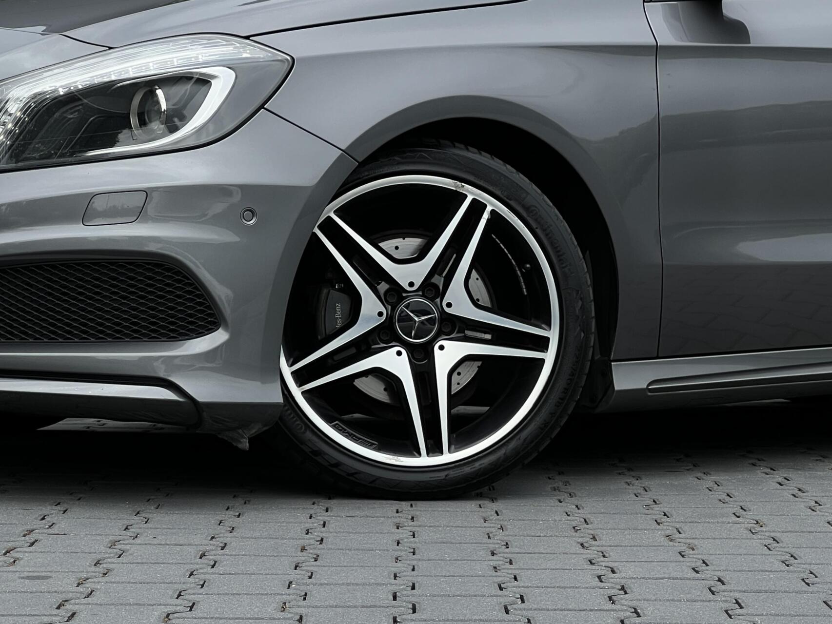 Foto van Mercedes-Benz A 180