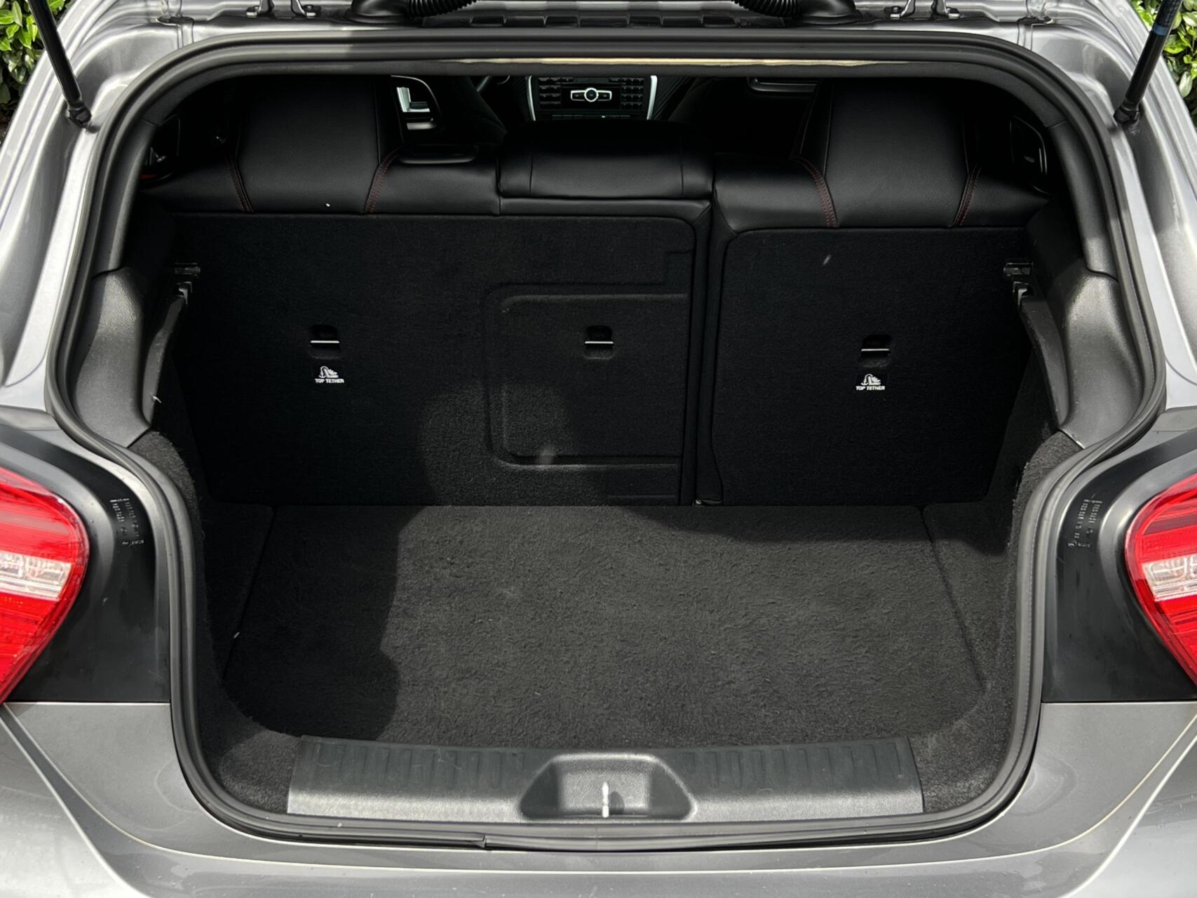 Foto van Mercedes-Benz A 180