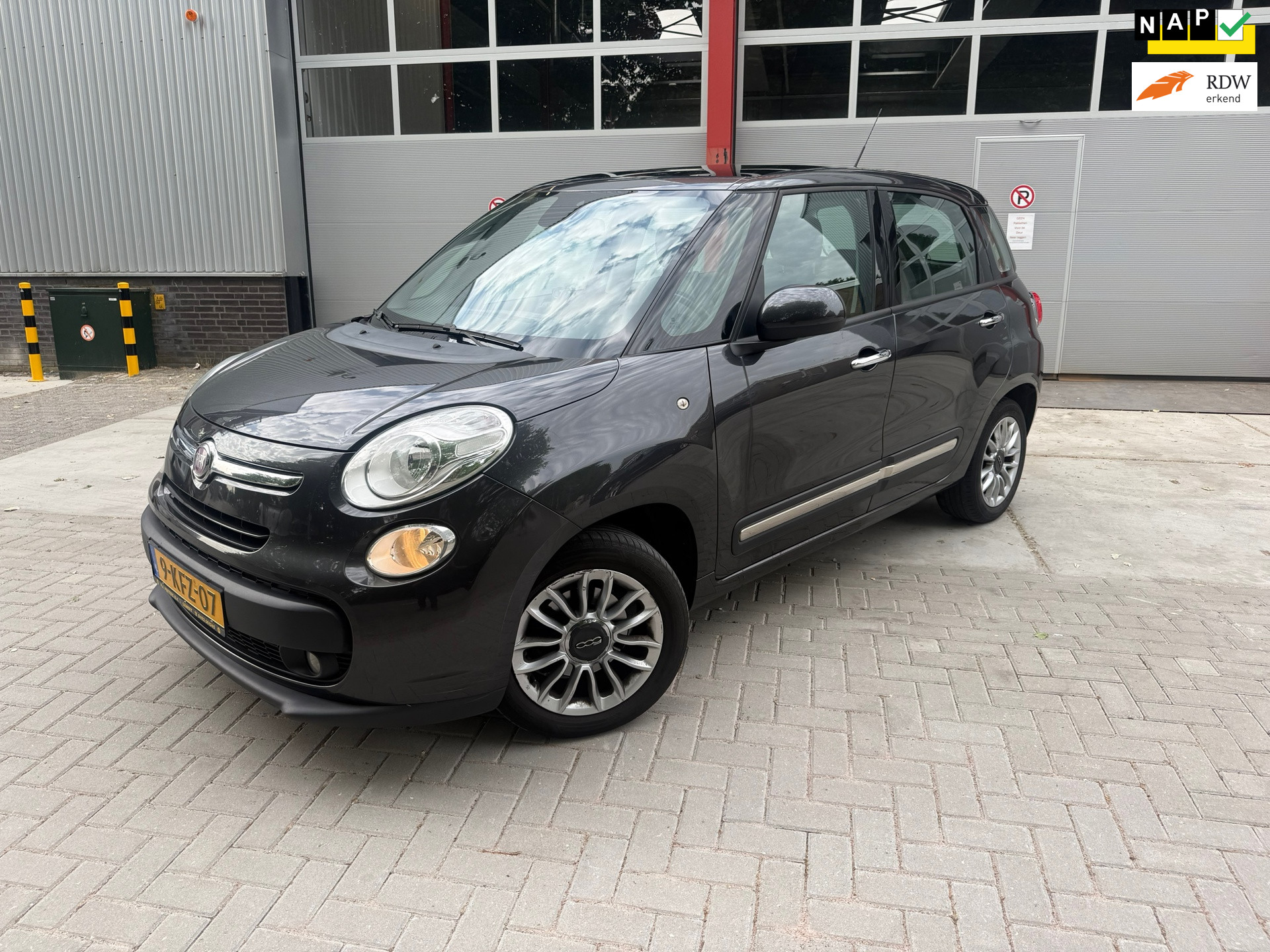 Fiat Fiat 500l 0.9 TwinAir Lounge 2013 - voorkant