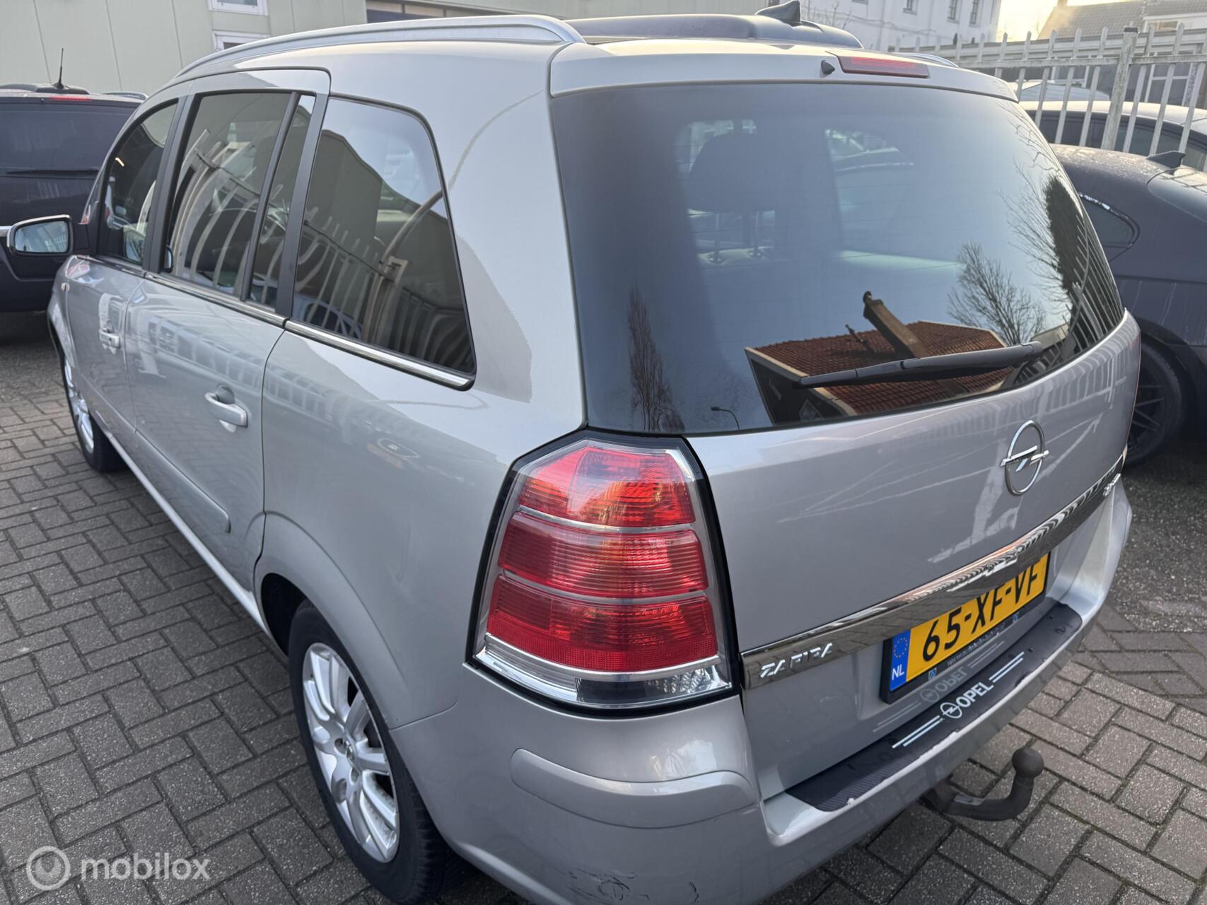 Foto van Opel Zafira