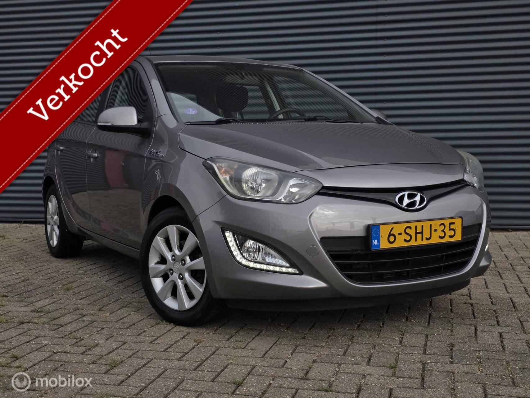 Hyundai I20 1.2i Business Edition 2014 - voorkant