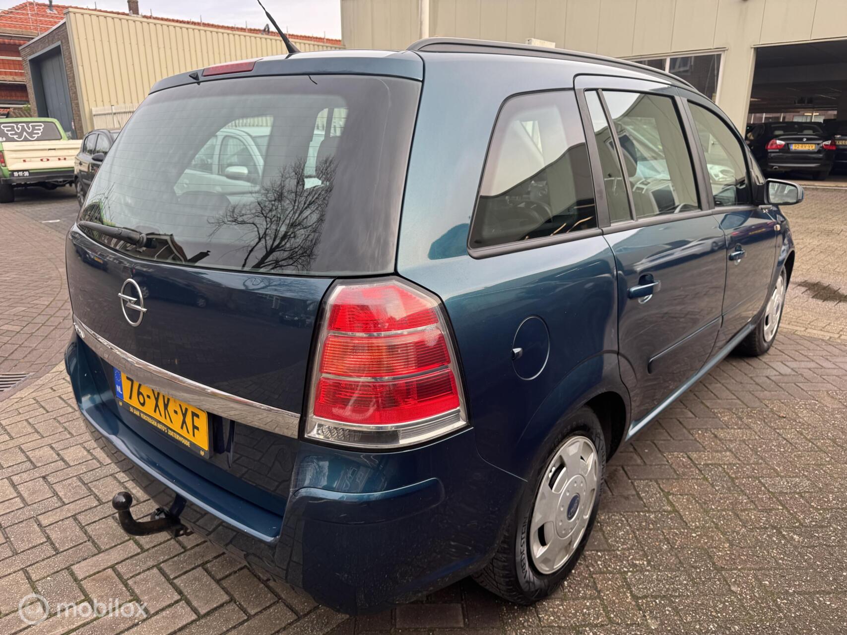 Foto van Opel Zafira