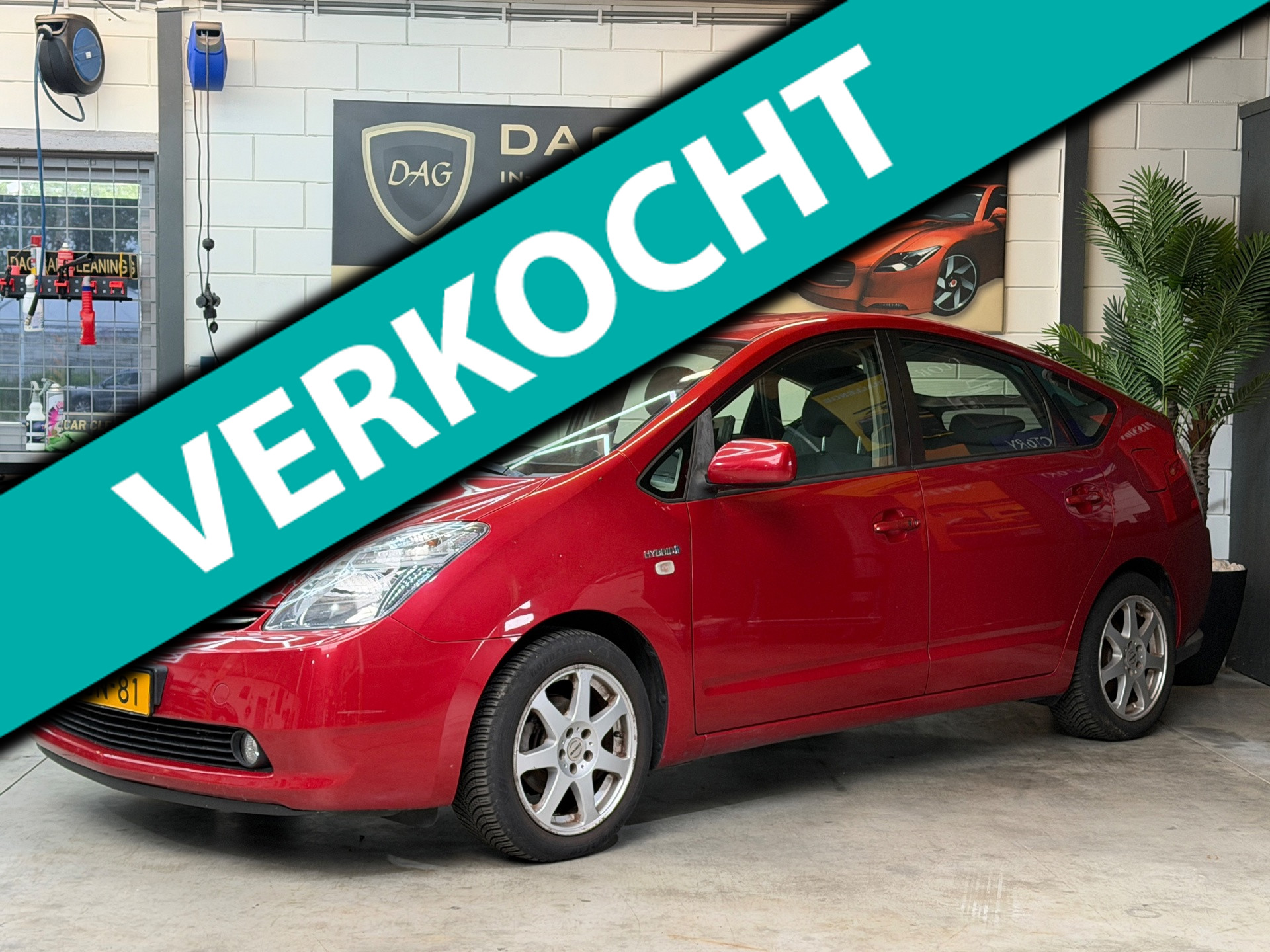 Toyota Toyota Prius 1.5 VVT-i CAMERA|NAVI|PARK ASSIST|PDC|CRUISE 2008 - voorkant