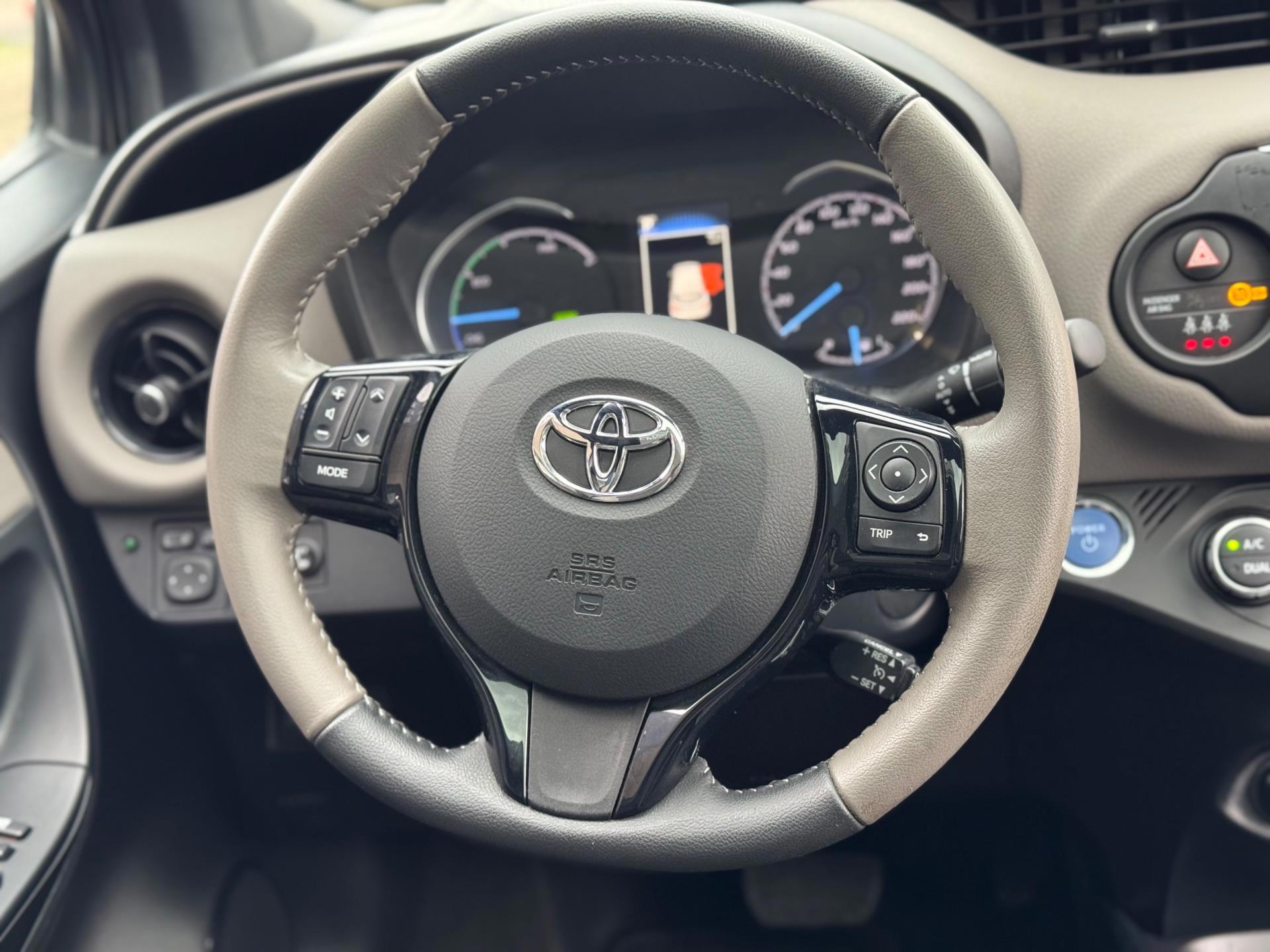Foto van Toyota Toyota Yaris Hybrid