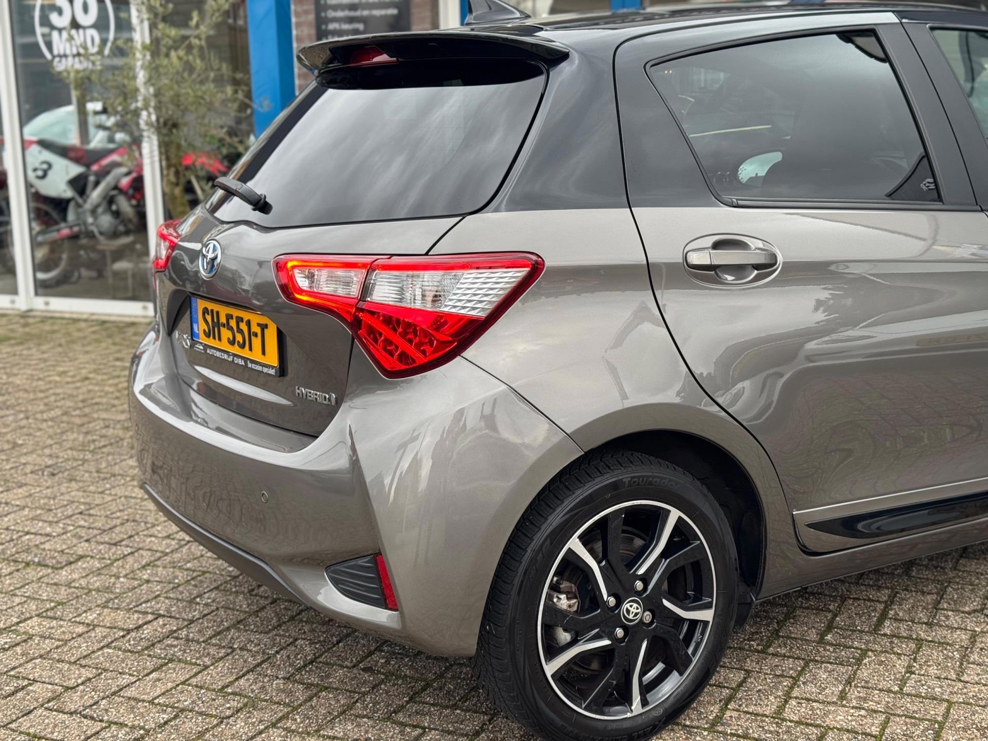 Foto van Toyota Toyota Yaris Hybrid