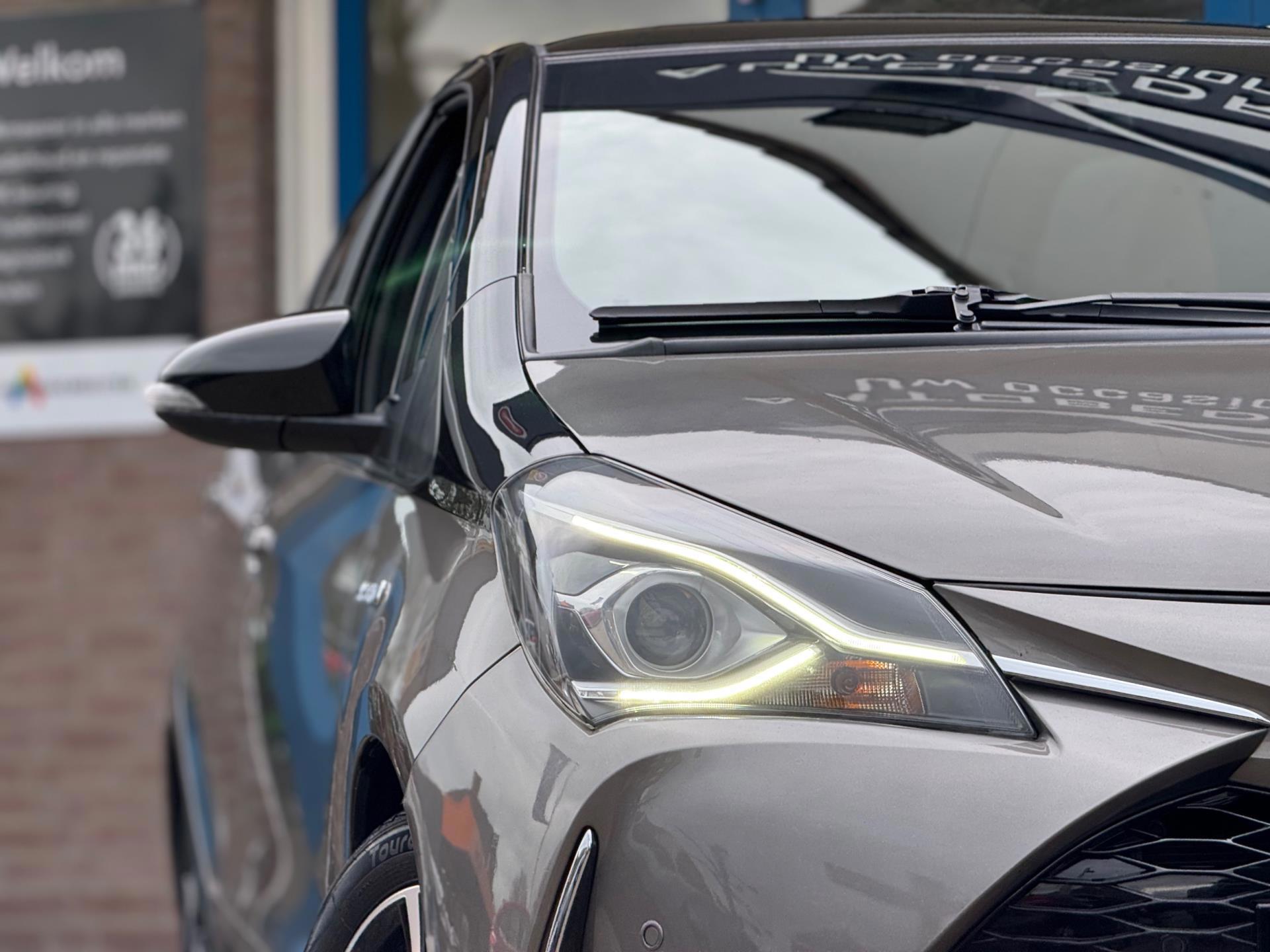 Foto van Toyota Toyota Yaris Hybrid