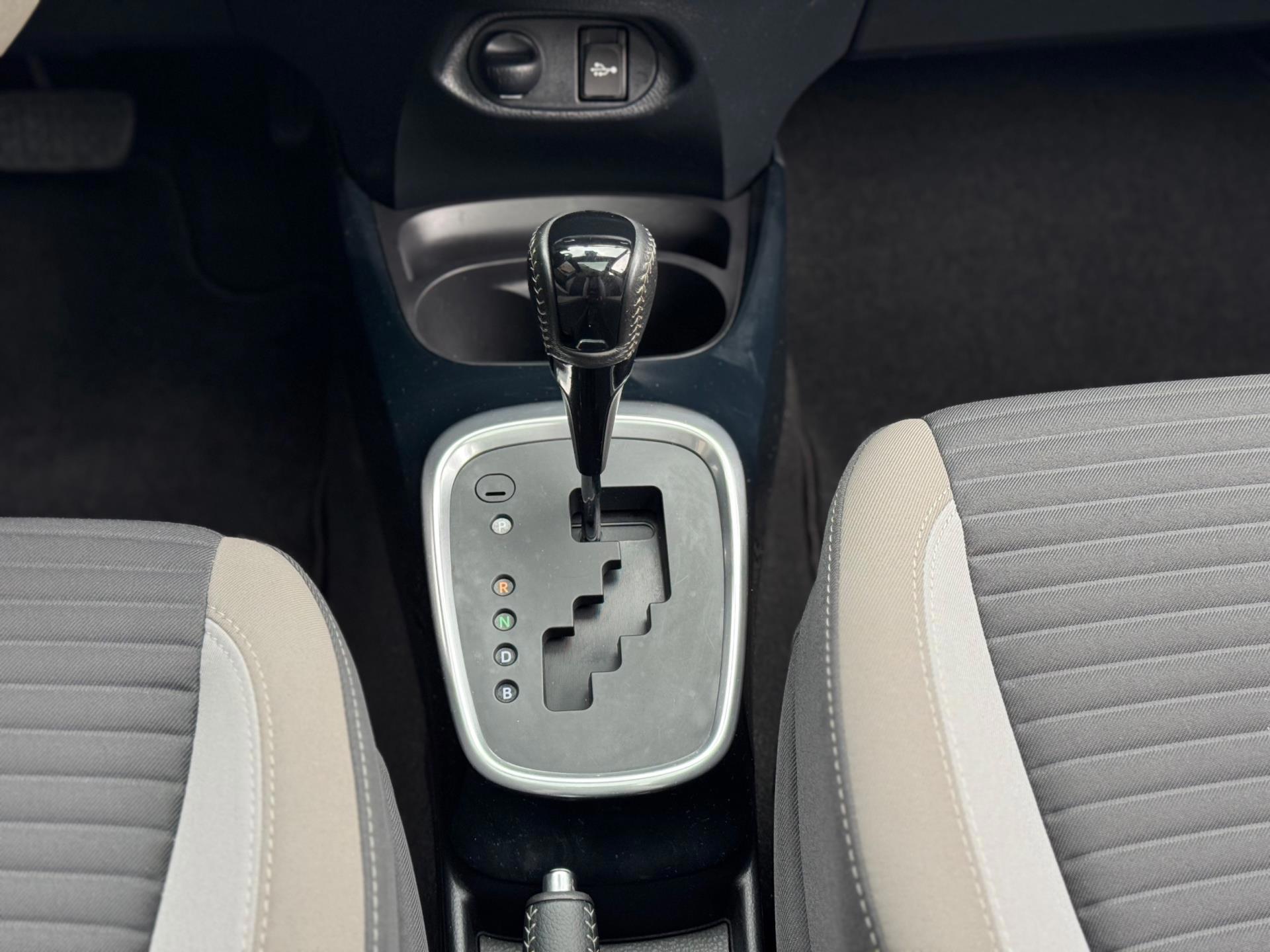 Foto van Toyota Toyota Yaris Hybrid