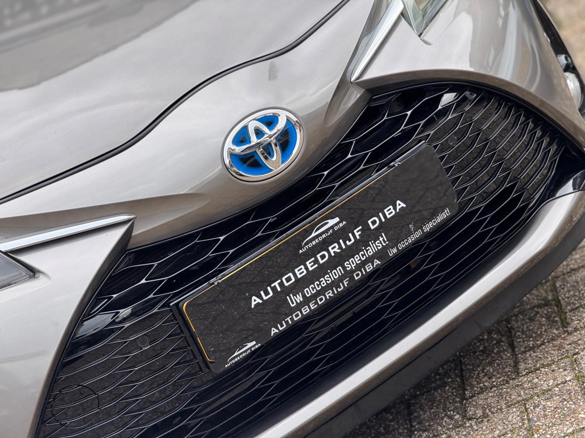 Foto van Toyota Toyota Yaris Hybrid