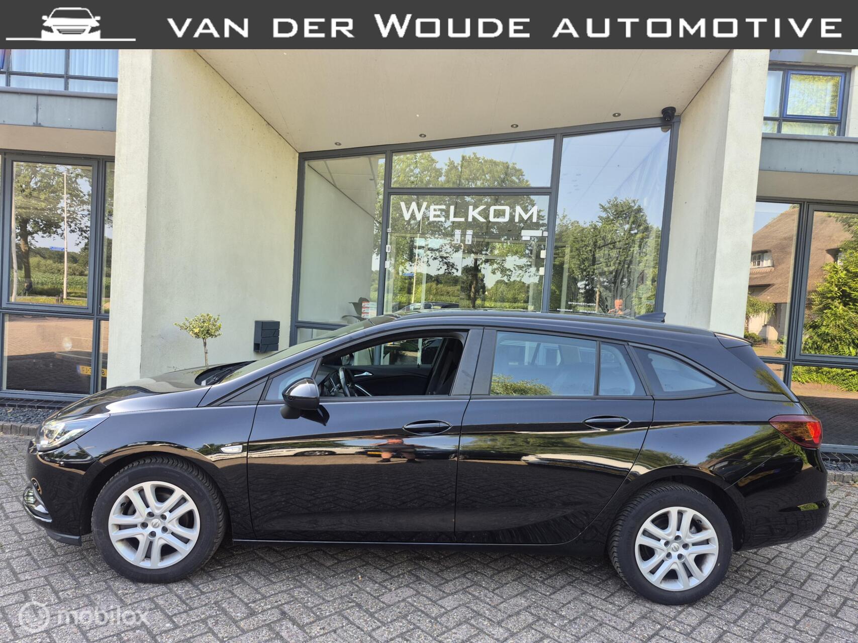Opel Astra Sports Tourer 1.0 Online Ed. 2018 - voorkant