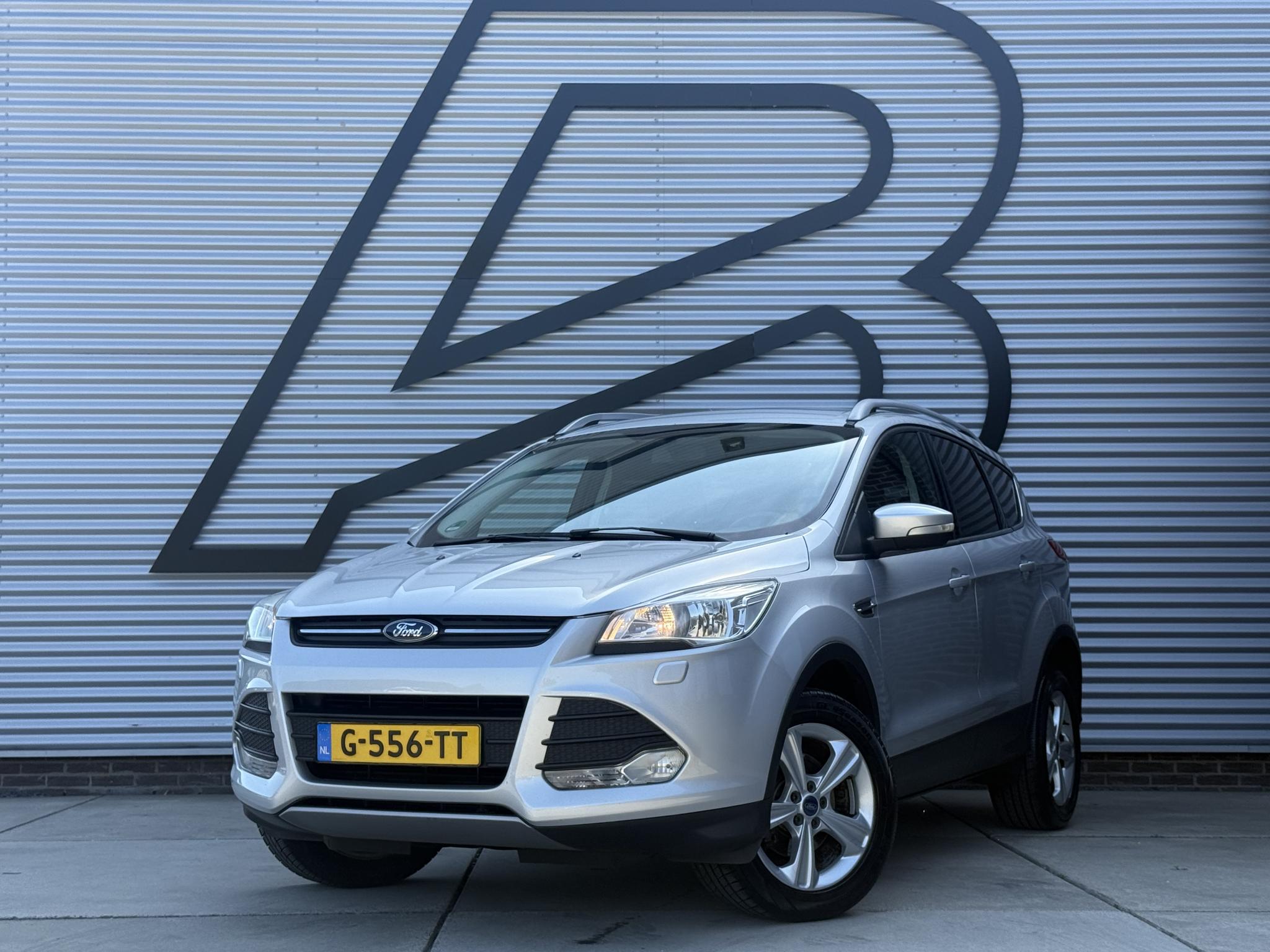 Ford Kuga 1.5 Titanium 2015 - voorkant