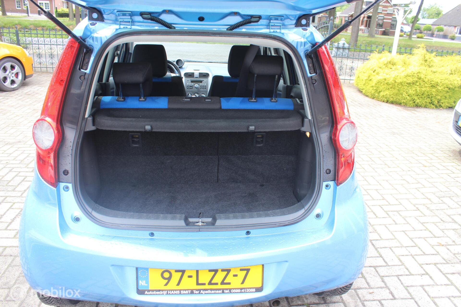 Foto van Opel Agila