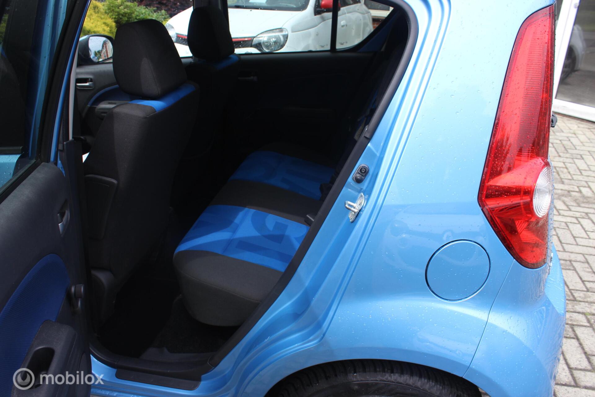 Foto van Opel Agila