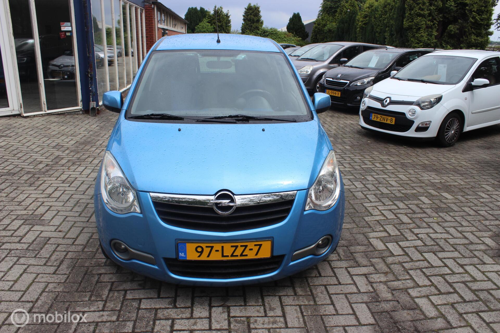 Foto van Opel Agila