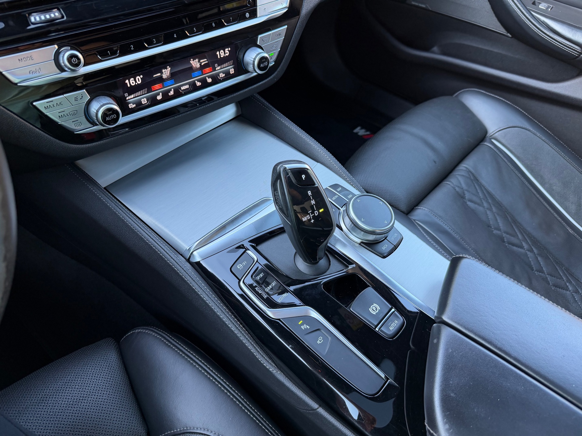 Foto van BMW M550i xDrive