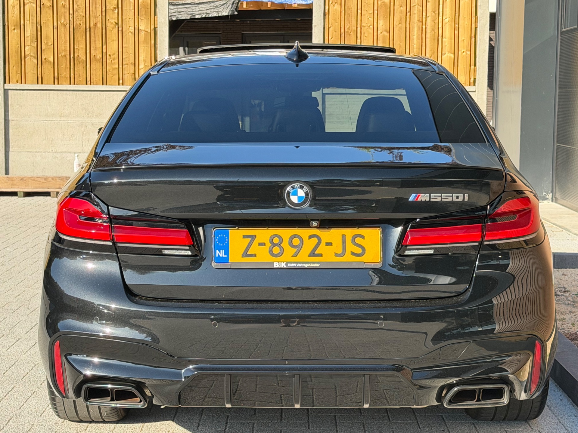 Foto van BMW M550i xDrive