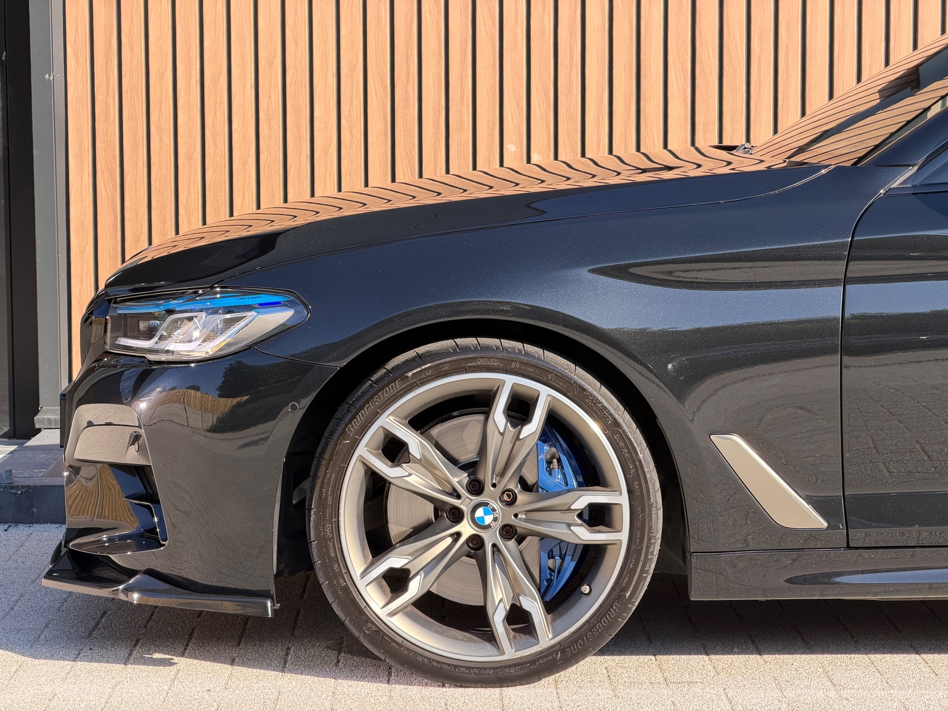 Foto van BMW M550i xDrive