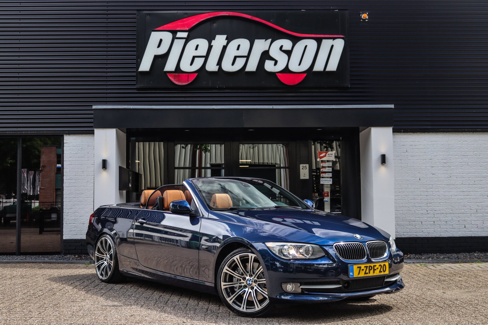 BMW 335i 335i M-Sport H&K ACC MEMORY LEDER XENON 2011 - voorkant