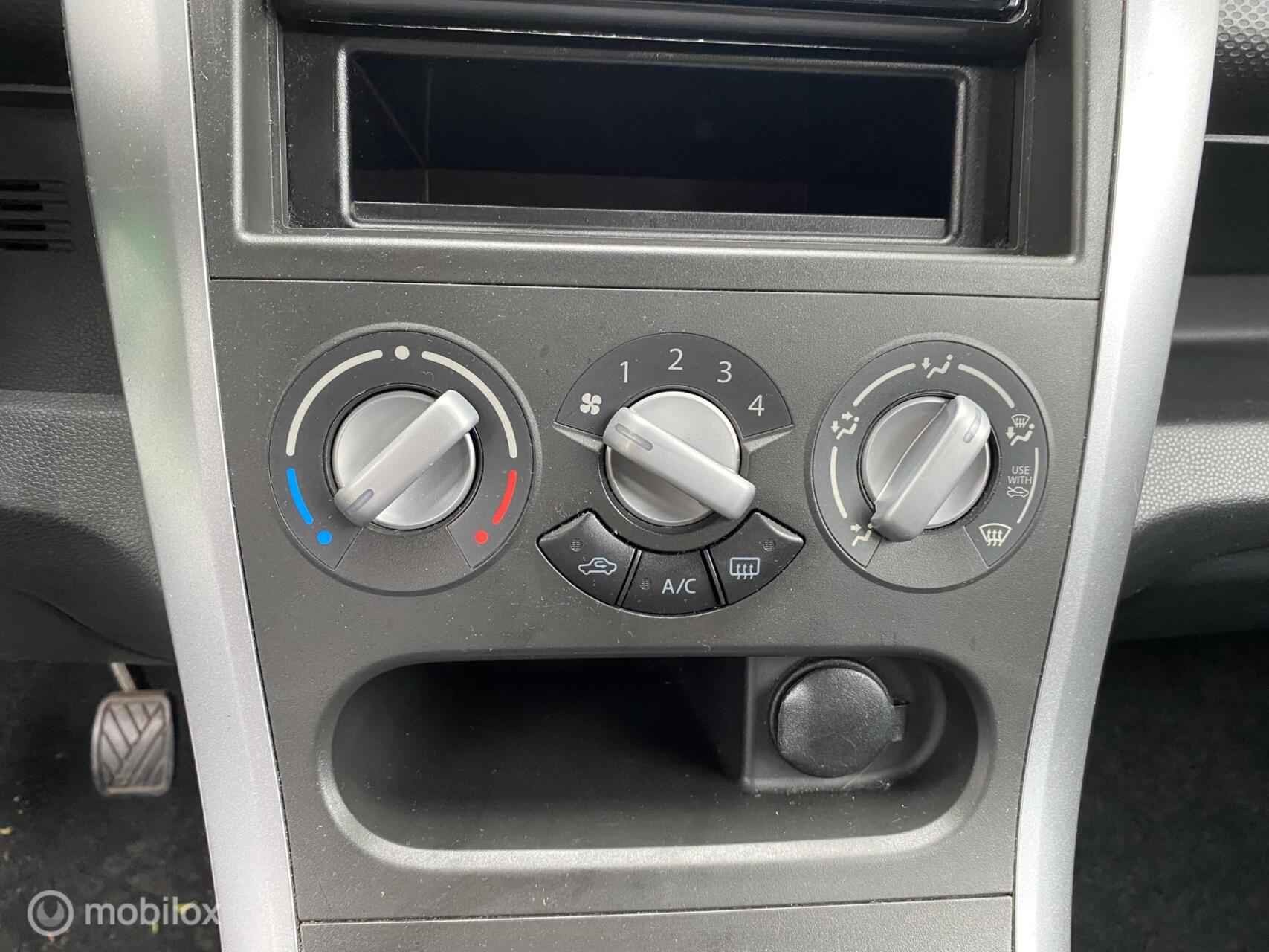 Foto van Suzuki Splash