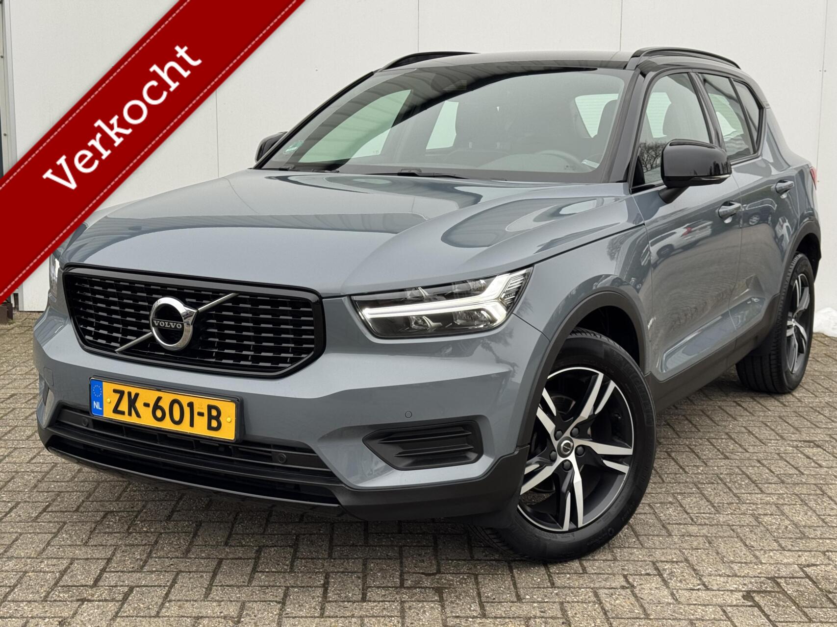 Volvo XC40 1.5 T3 R-Design|stoel/stuurverw.|PAS V/A|parkverw.|trekhaak 2019 - voorkant
