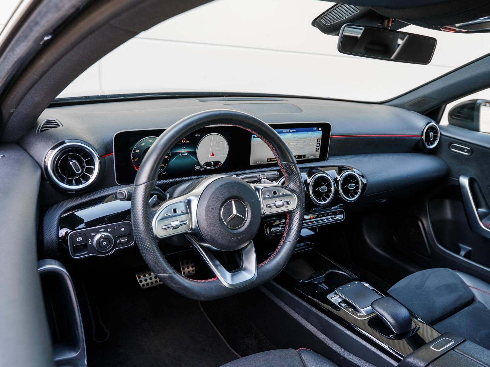 Foto van Mercedes-Benz A 180