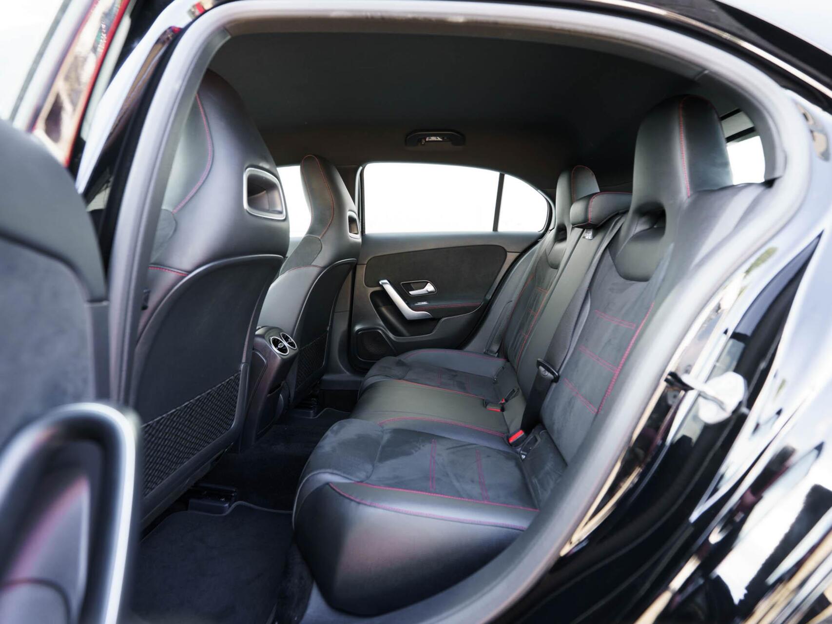 Foto van Mercedes-Benz A 180