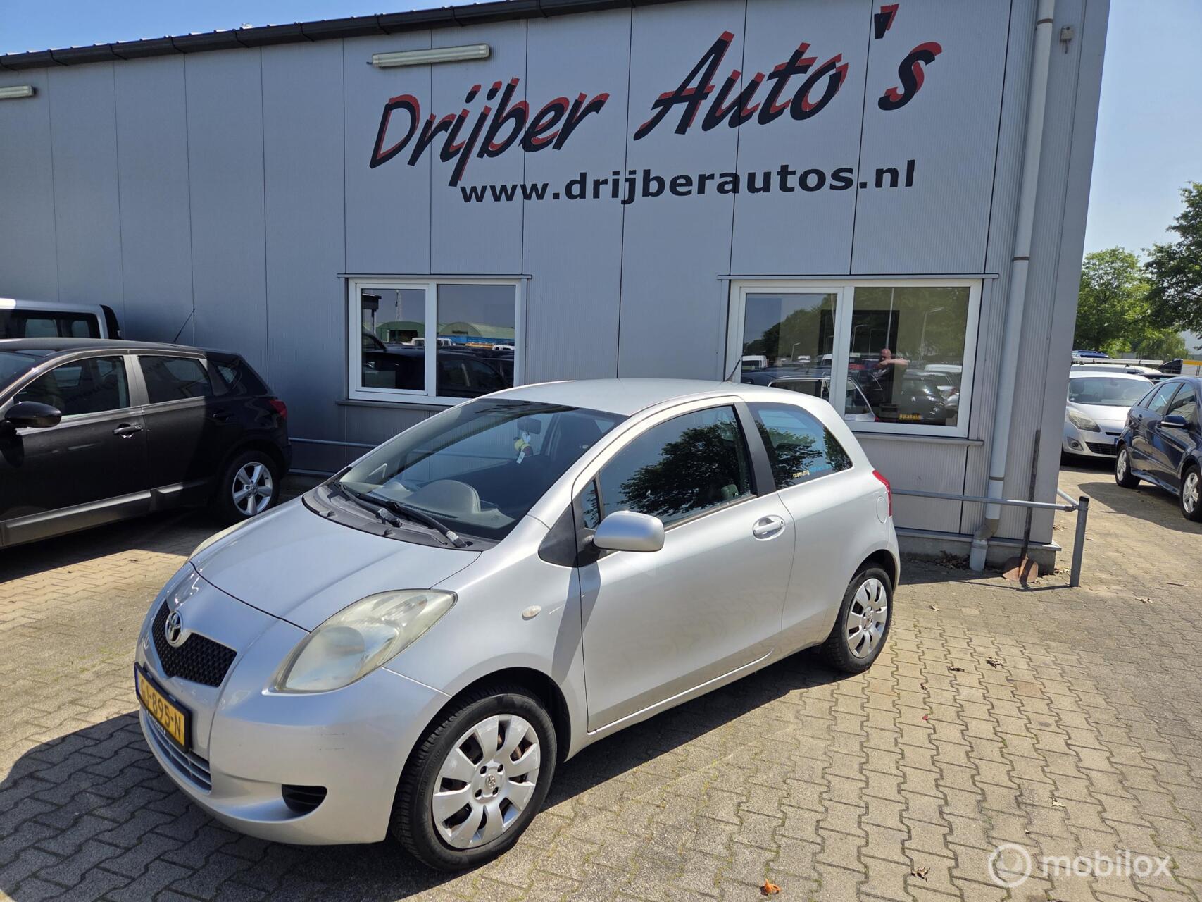 Toyota Toyota Yaris 1.3 VVTi Luna 2006 - voorkant