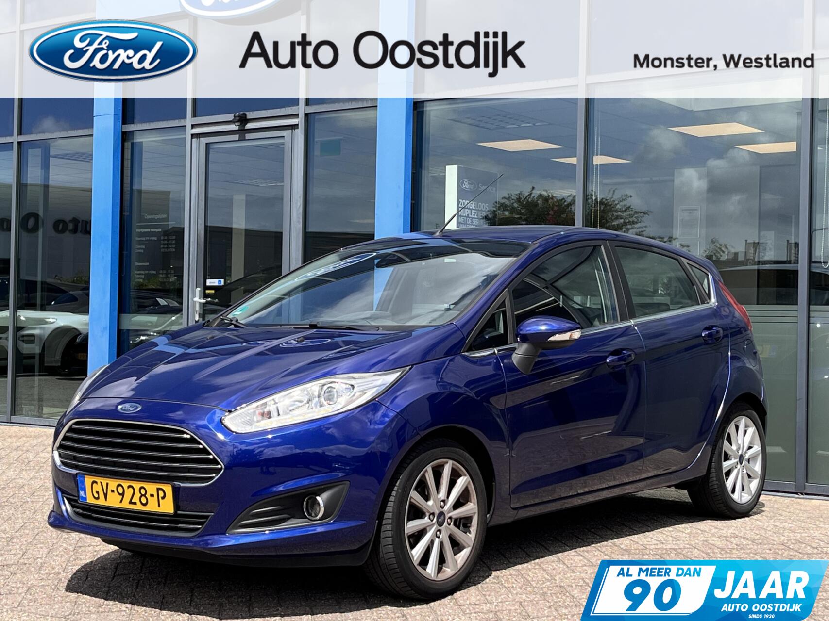 Ford Fiesta 1.0 EcoBoost Titanium 100PK NIEUWE DISTRIBUTIERIEM!! Trekhaak Voorruitverwarming Climate Navi Cruise Parkeersensoren 16" Velgen *Dealer Onderhouden* 2015 - voorkant