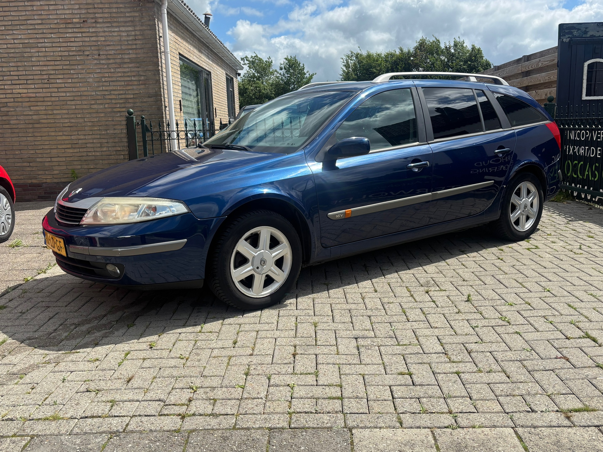 Foto van RENAULT LAGUNA