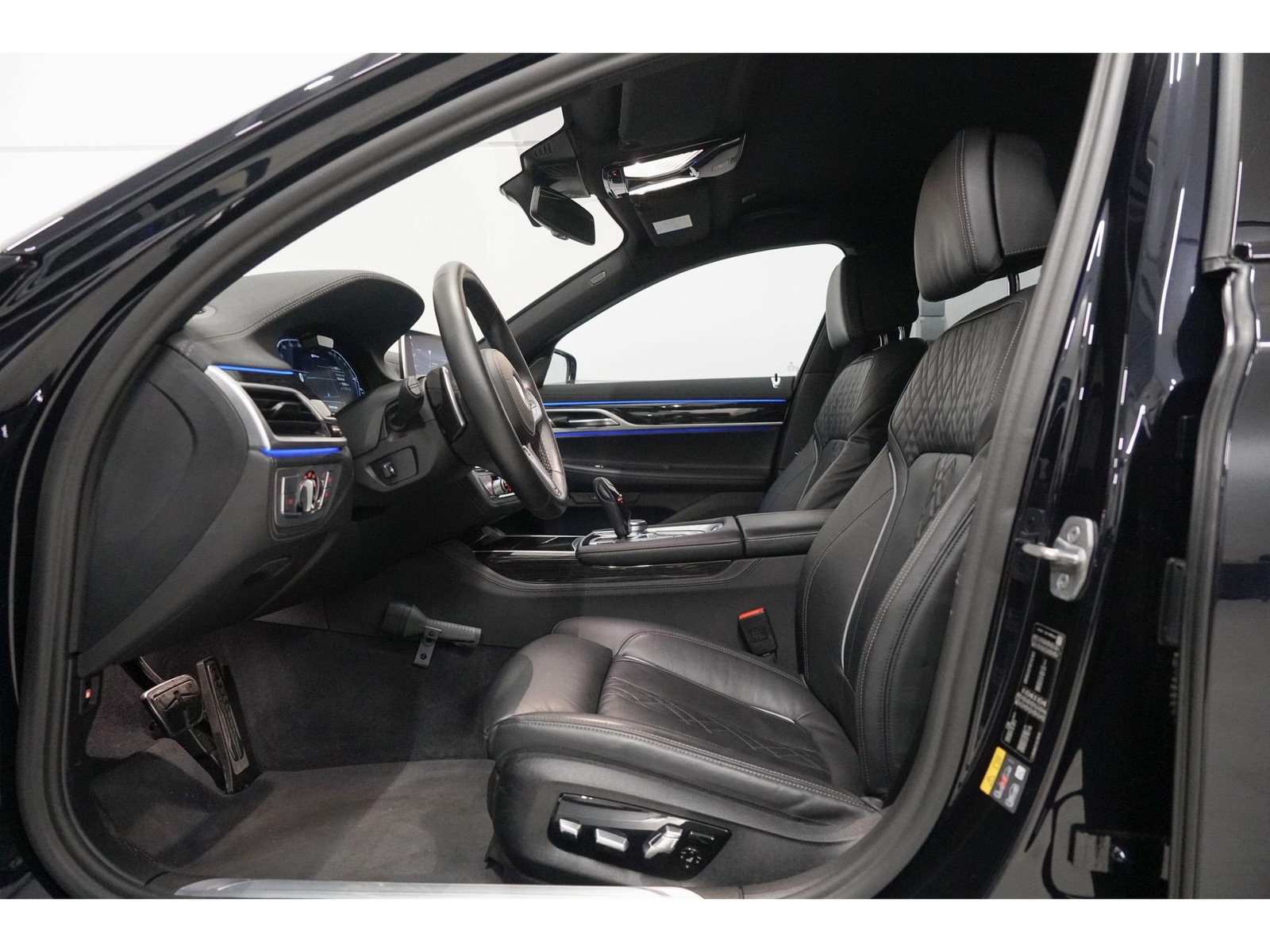 Foto van BMW 745e