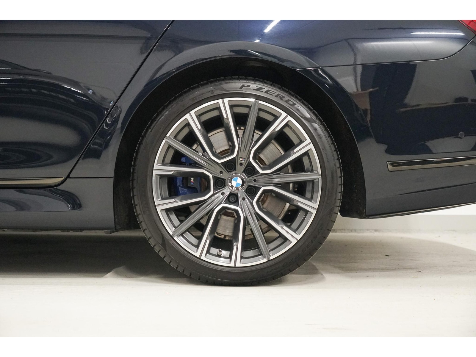 Foto van BMW 745e
