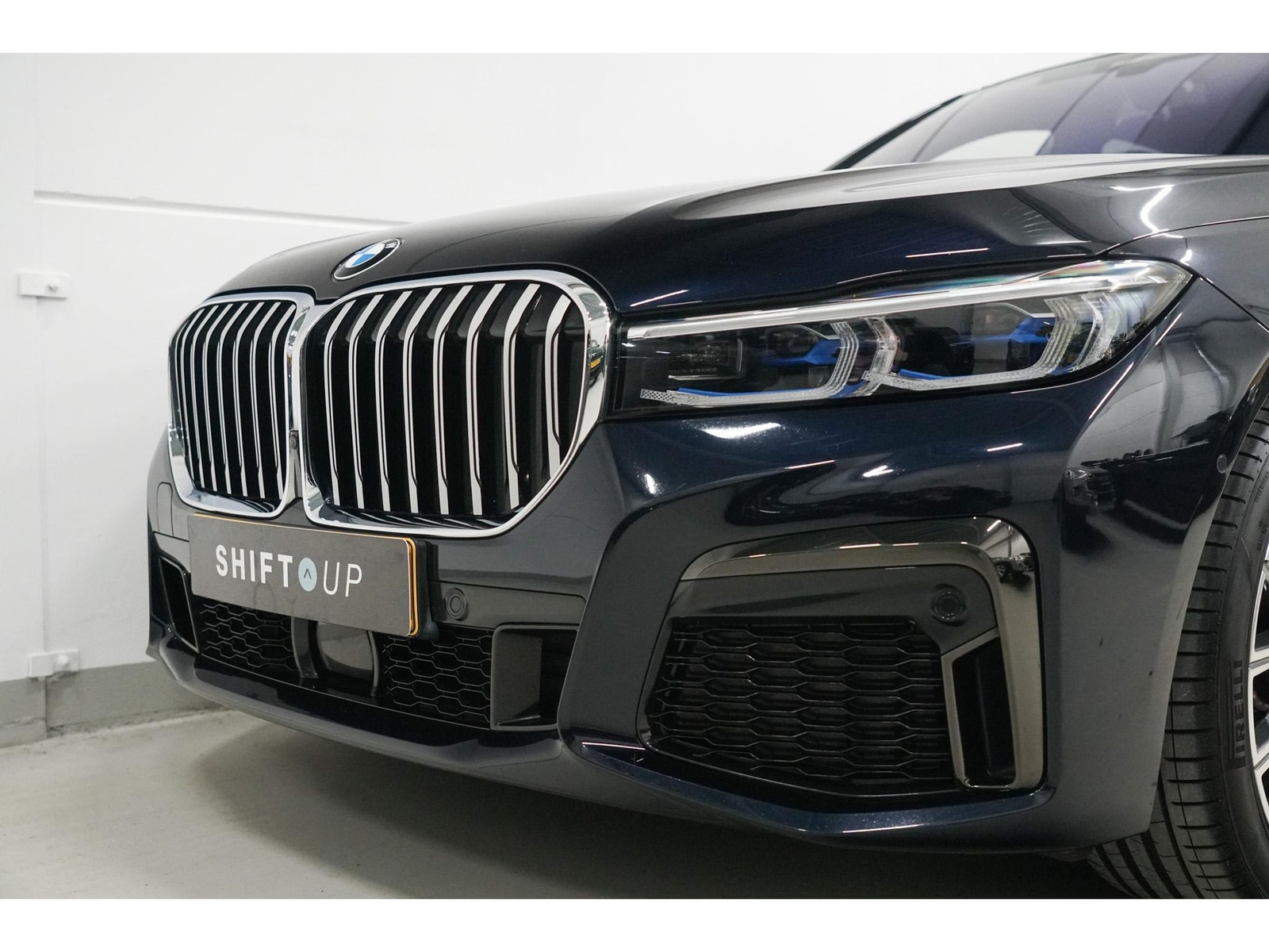 Foto van BMW 745e