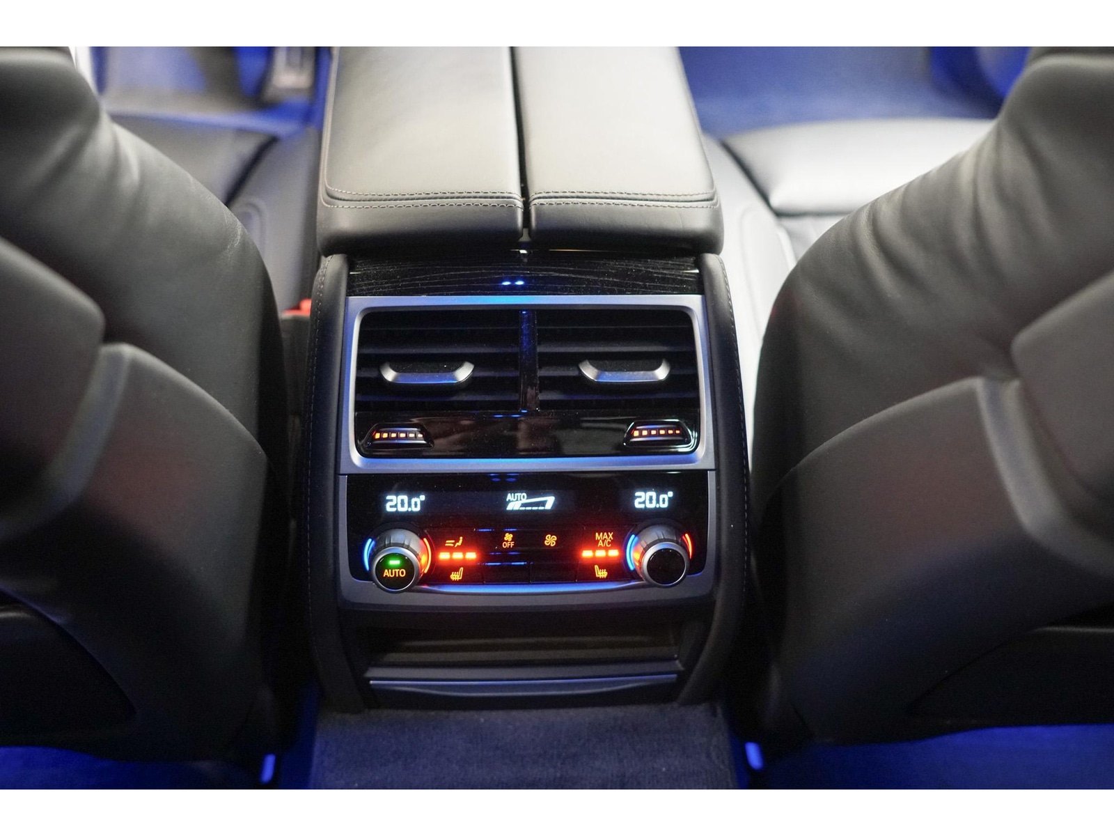 Foto van BMW 745e