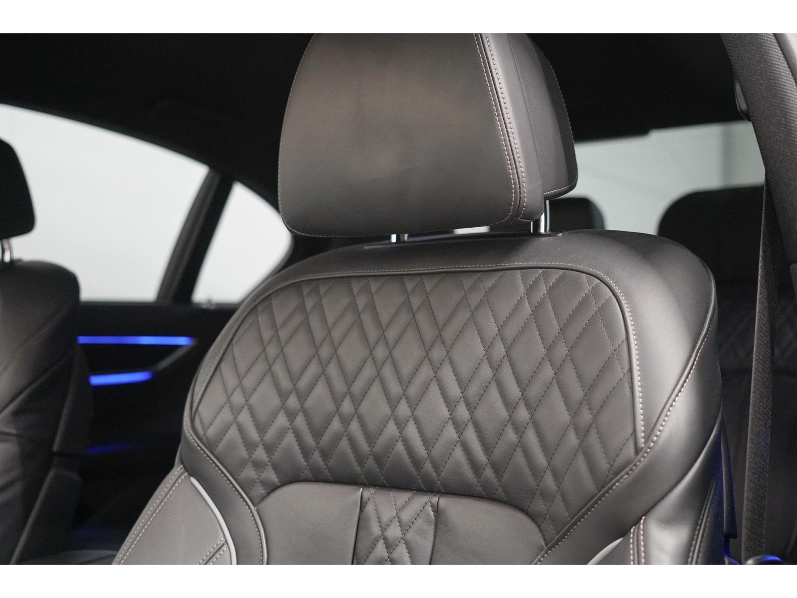 Foto van BMW 745e