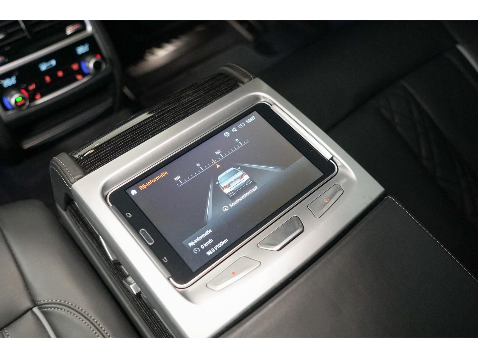 Foto van BMW 745e