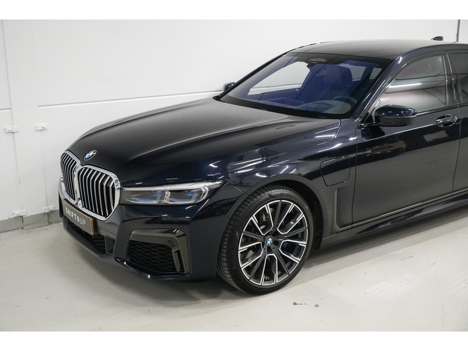 Foto van BMW 745e
