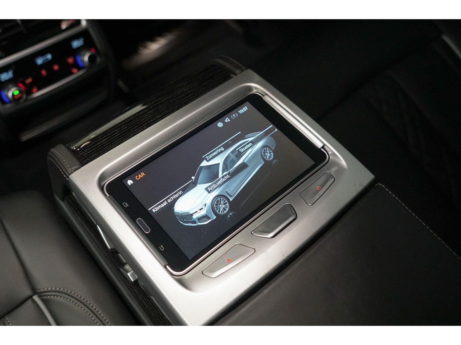 Foto van BMW 745e