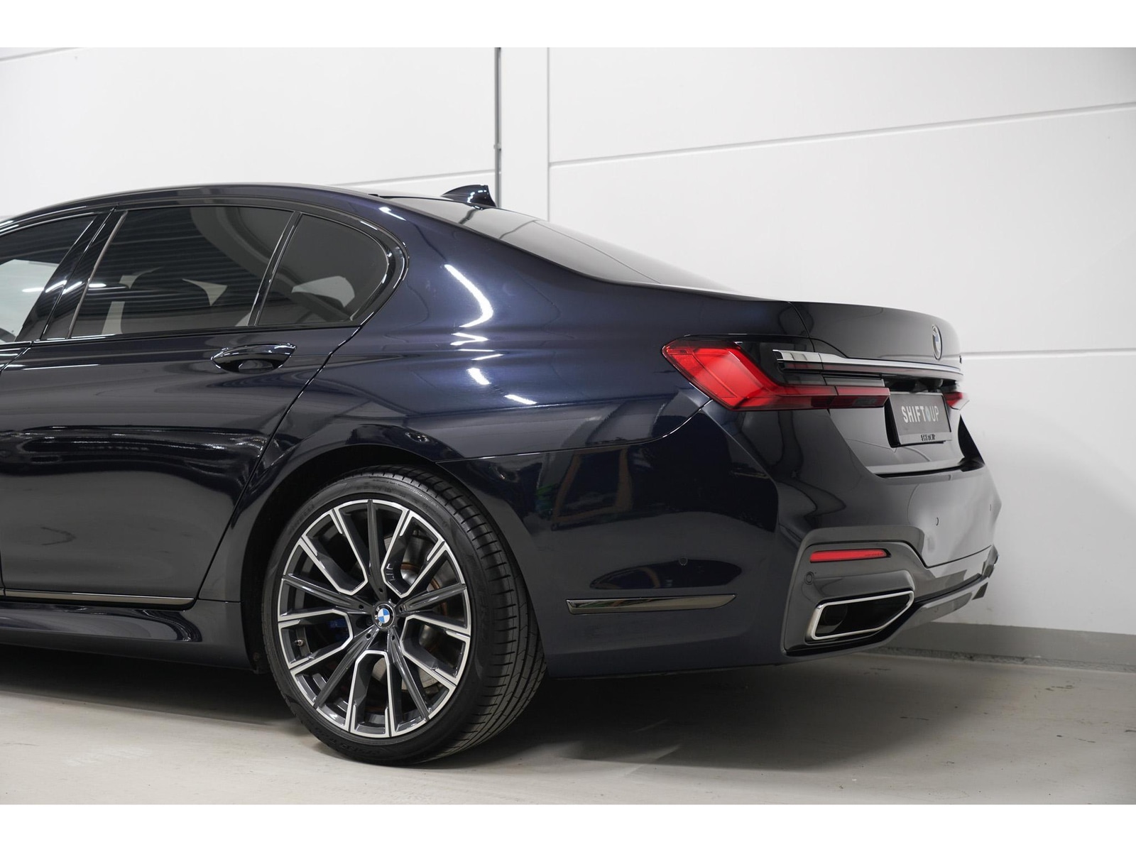 Foto van BMW 745e