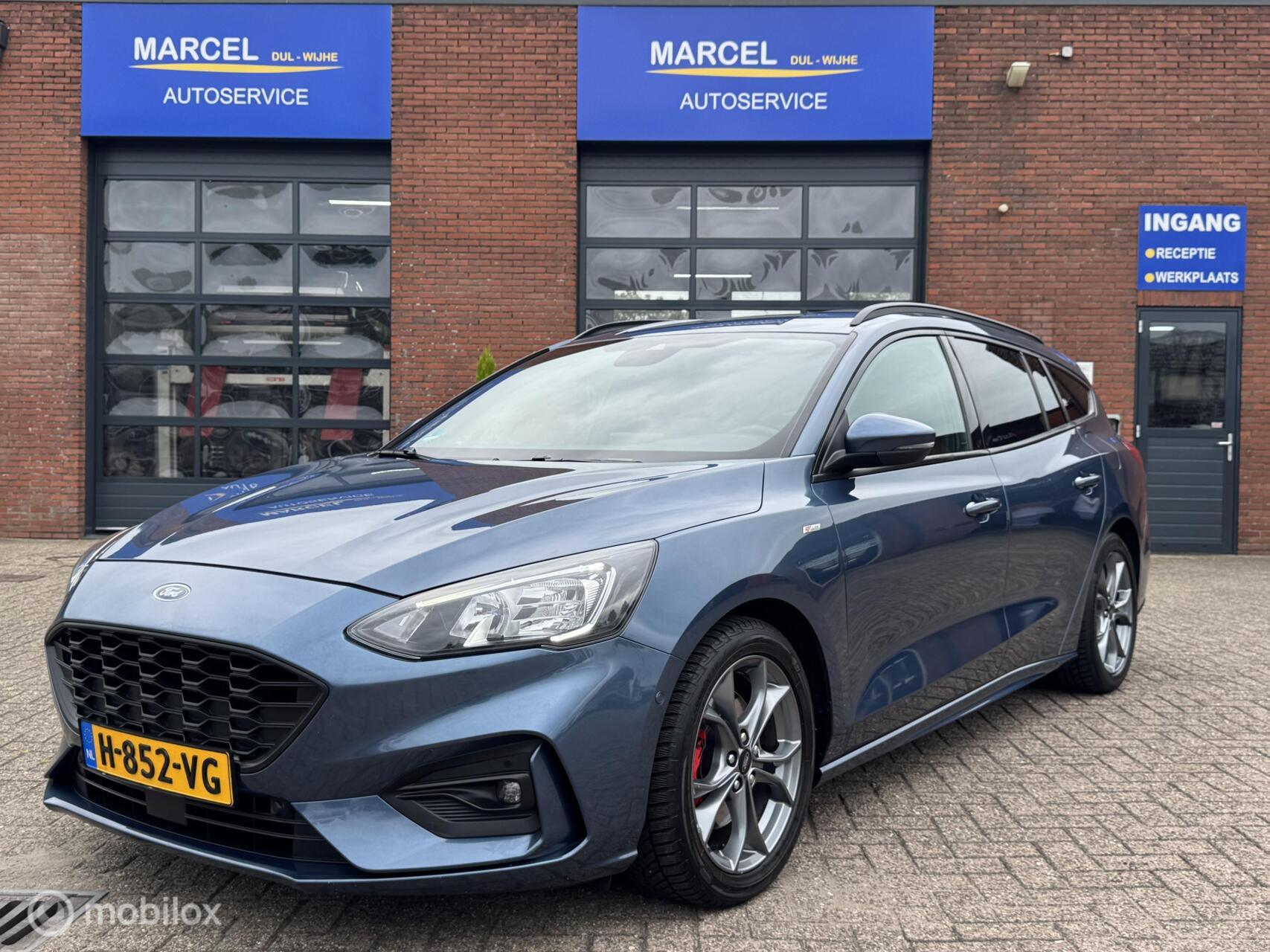 Ford Focus 1.5 EcoBoost ST Line Business 2020 - voorkant