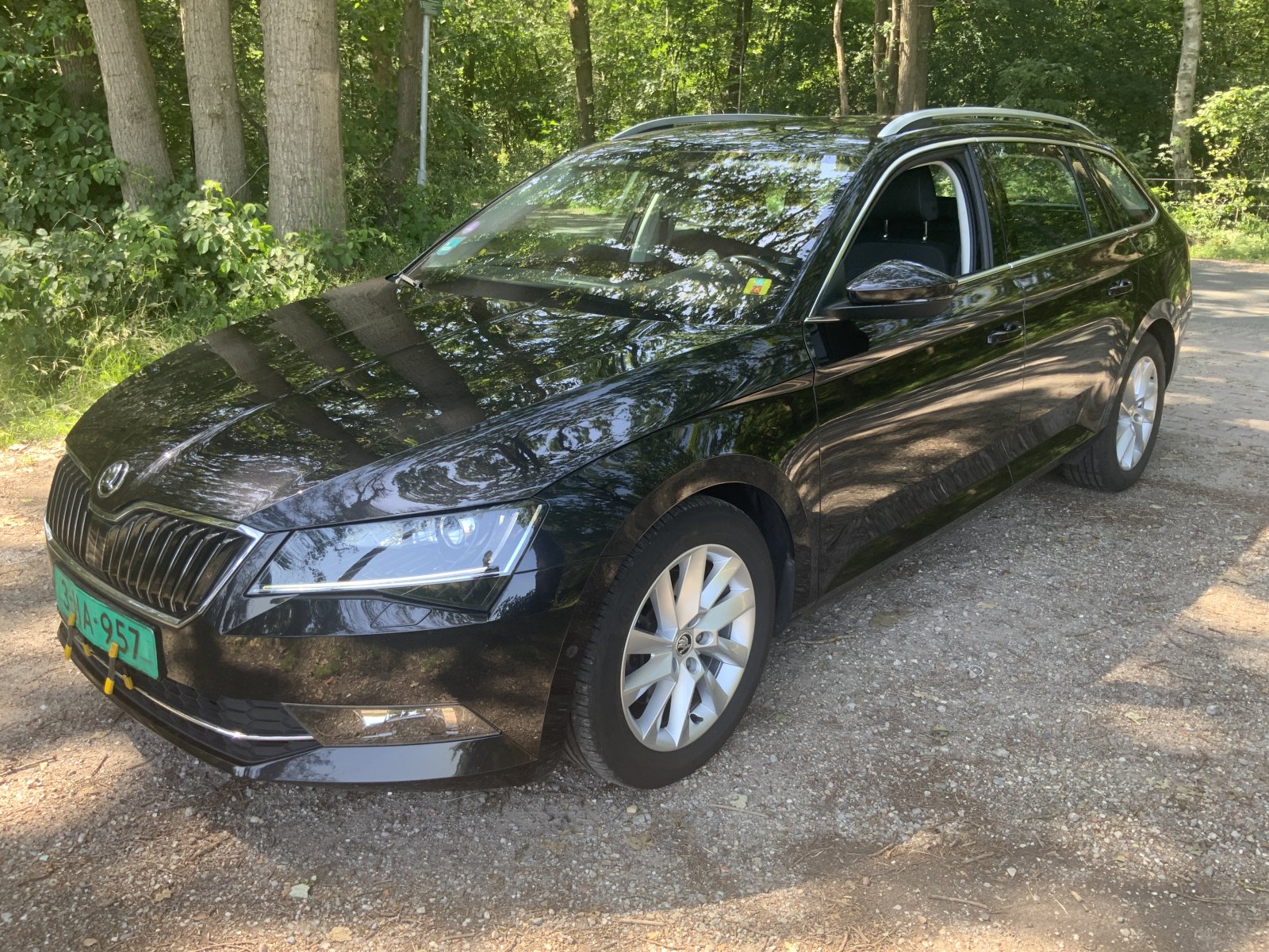 Skoda Superb Combi 1.4 TSI ACT Styl Bns 2018 - voorkant