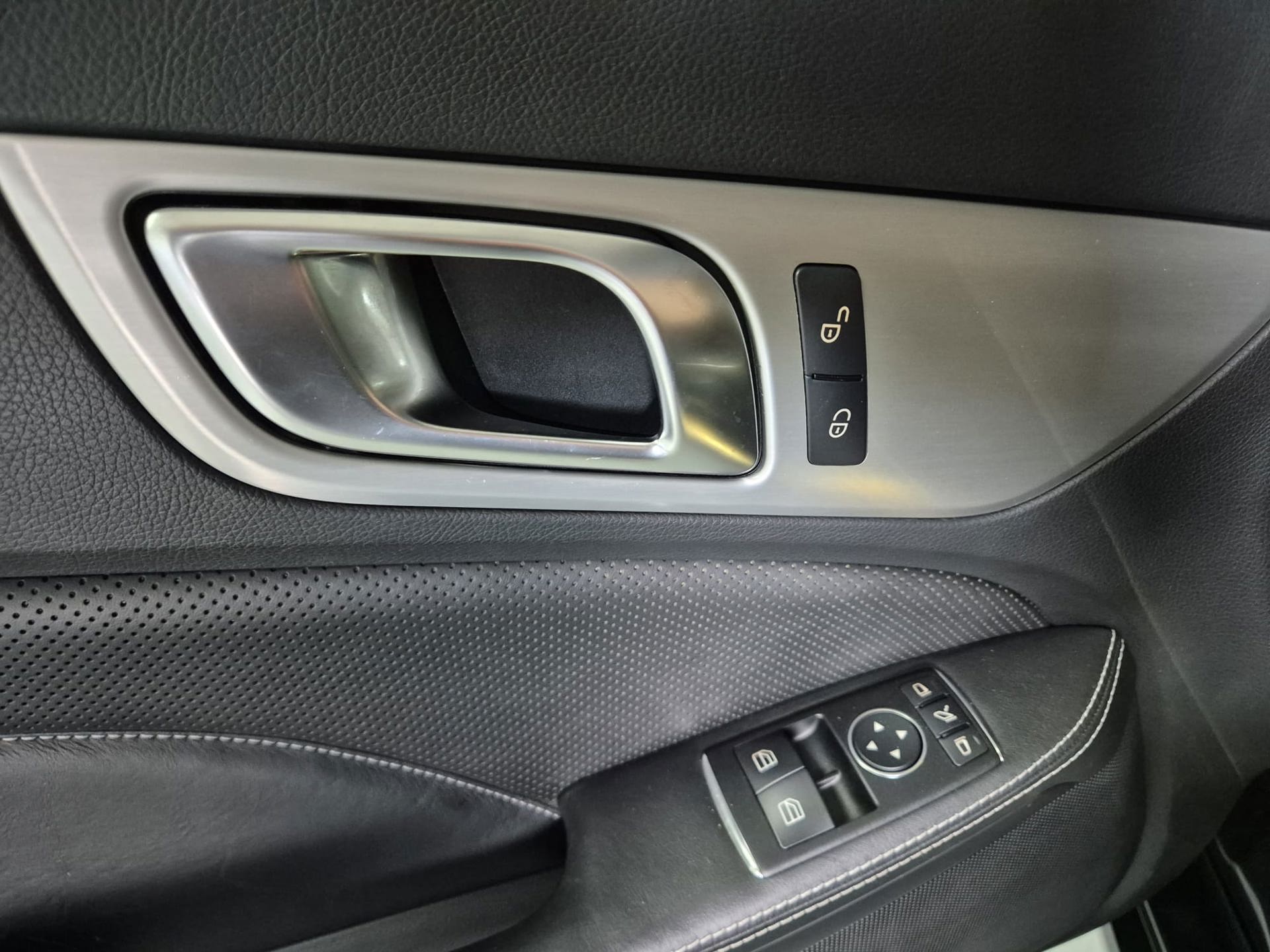 Foto van Mercedes-Benz SLK 200