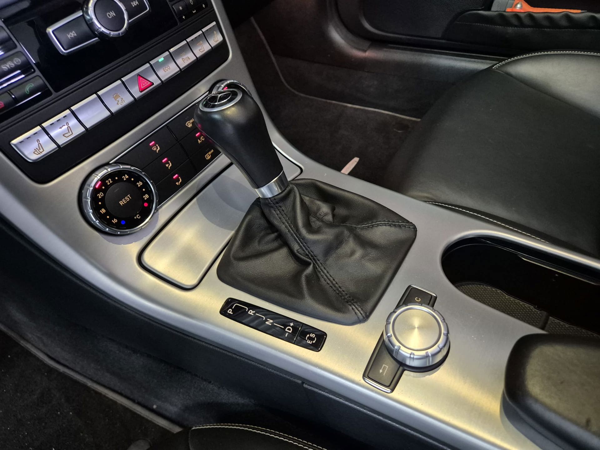Foto van Mercedes-Benz SLK 200