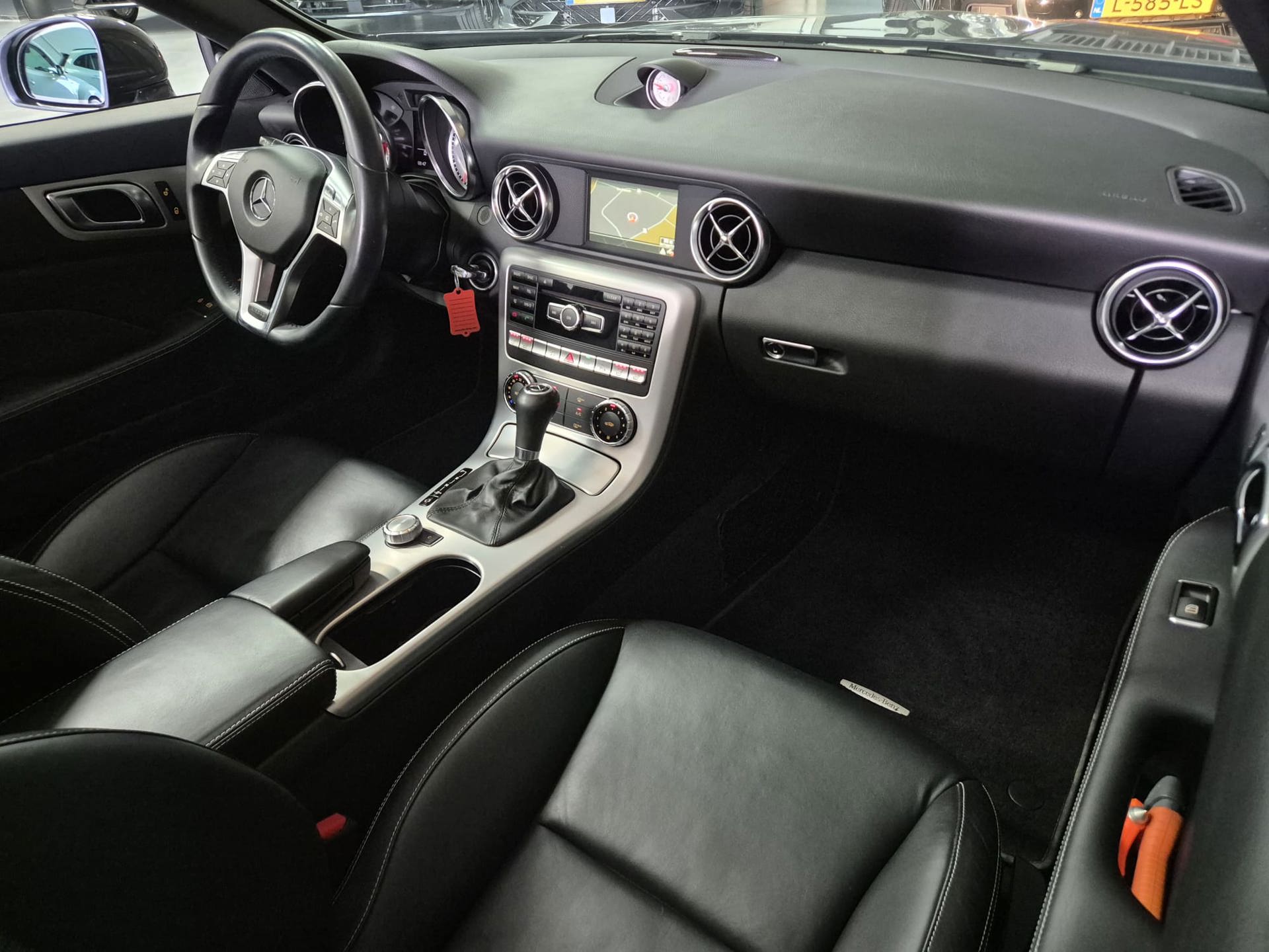 Foto van Mercedes-Benz SLK 200