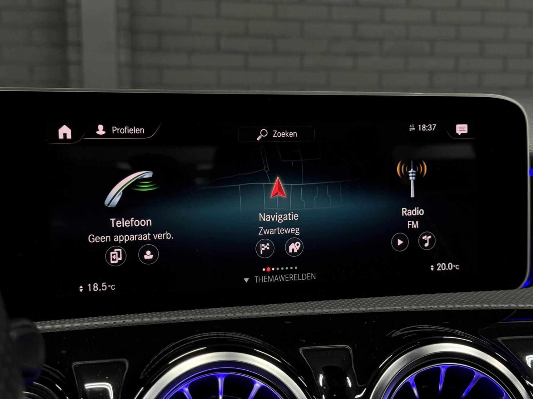 Foto van Mercedes-Benz A 200