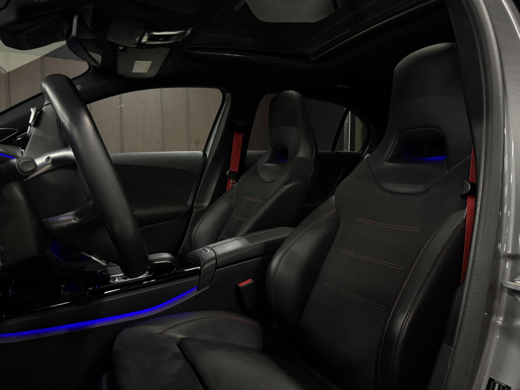 Foto van Mercedes-Benz A 200