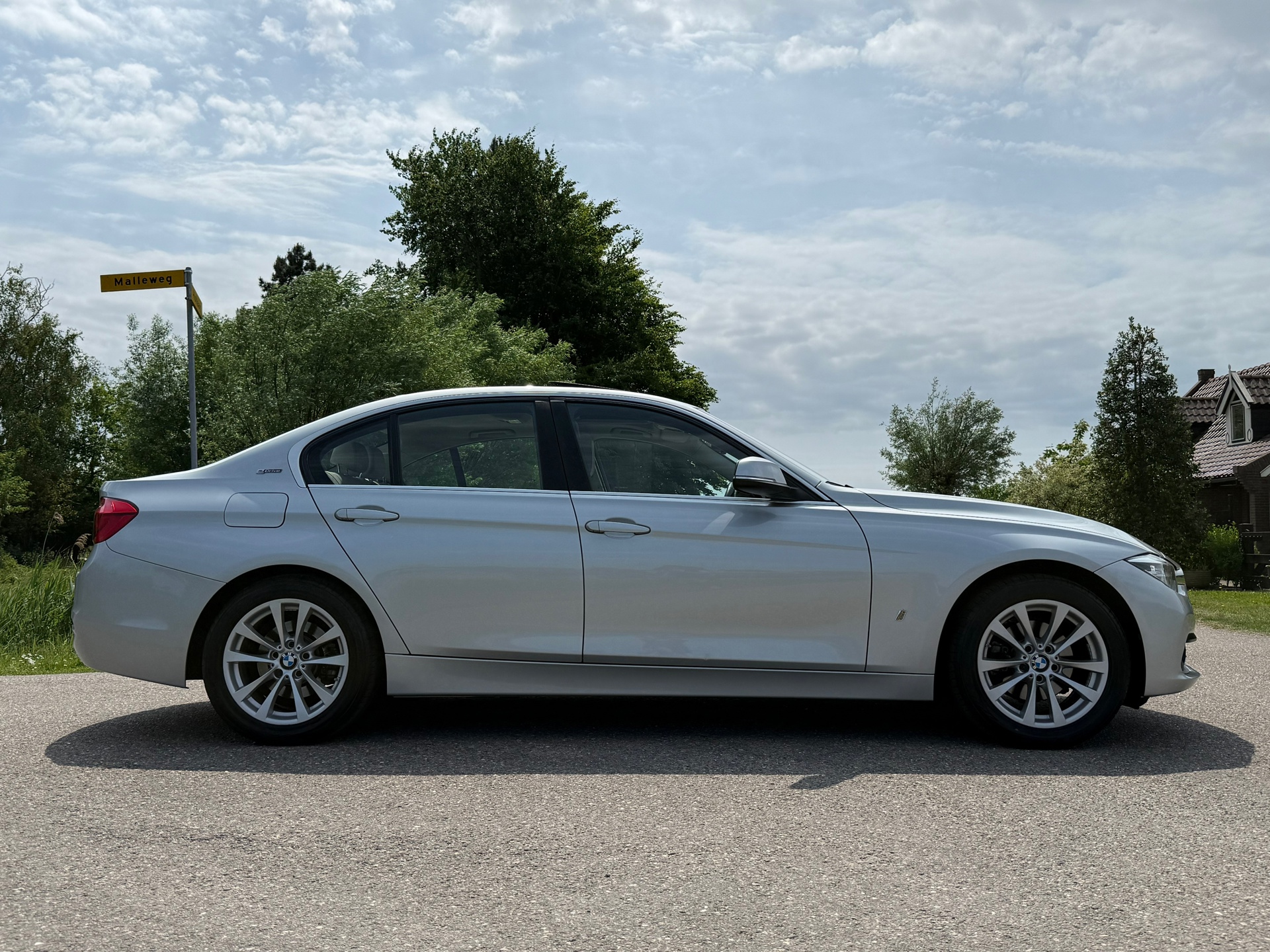 Foto van BMW 330e Iperformance