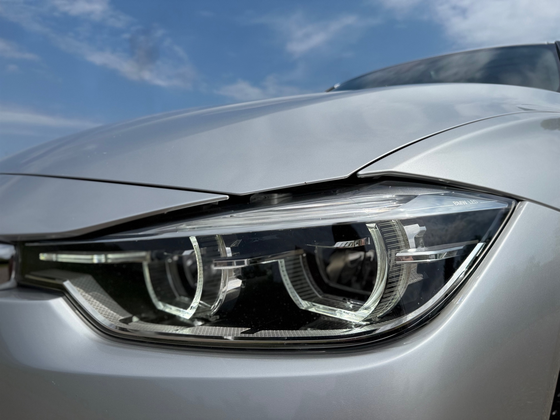 Foto van BMW 330e Iperformance
