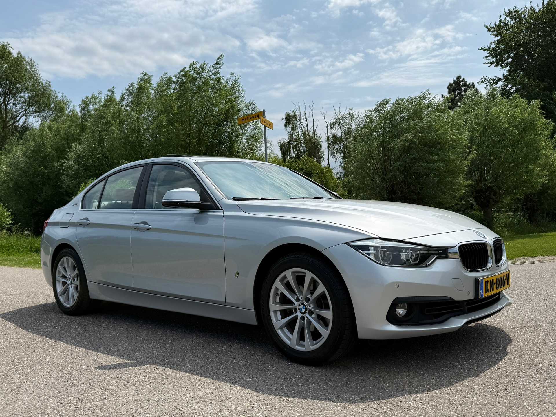 Foto van BMW 330e Iperformance